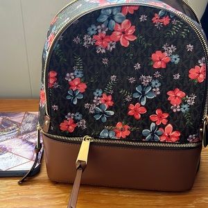 Michael kors rhea floral backpack
